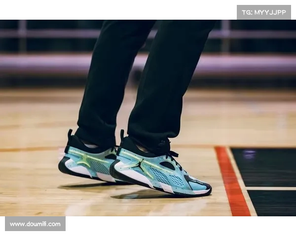 NBA球衣与球鞋文化融合发展探析：从经典设计到品牌创新的演变路径