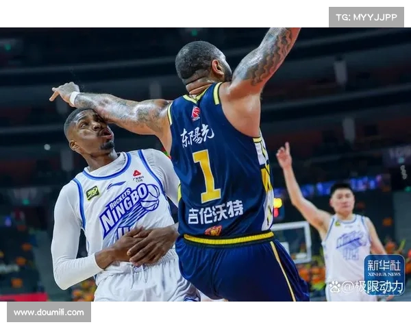 CBA赛场激情四射精彩瞬间集锦快来一起回顾这些震撼时刻